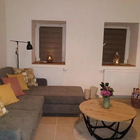 Chalupka Pod Hradom 펜션 *