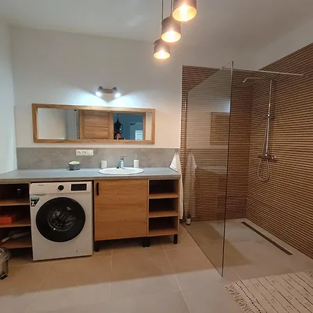 펜션 Chalupka Pod Hradom Lednica