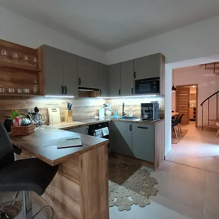 펜션 Chalupka Pod Hradom Lednica