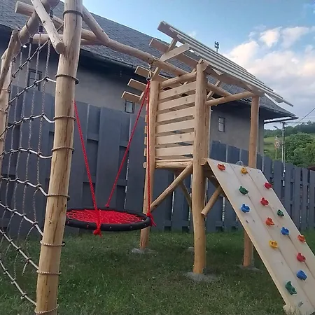 Chalupka Pod Hradom Lednica